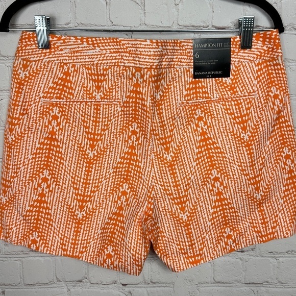 NWT Banana Republic Size 6 Hampton Fit Shorts 3" inseam Tangerine White Print - Picture 3 of 5